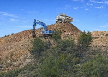 Grad Trogir o odronu brda od 17 katova na cestu: “Radi se o dva različita predmeta