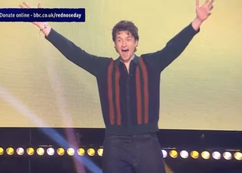 Greg James prikupio je nevjerojatnih 4 milijuna funti za Comic Relief jer je konačna brojka otkrivena nakon goleme donacije Coldplaya za njegov biciklistički izazov od 1000 km