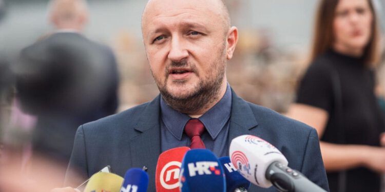 Hrvatske ceste raskinule ugovor s DIV Grupom za rekonstrukciju raskrižja Širina, iz tvrtke poručuju: “Ne postoje prepreke za dovršetak projekta”