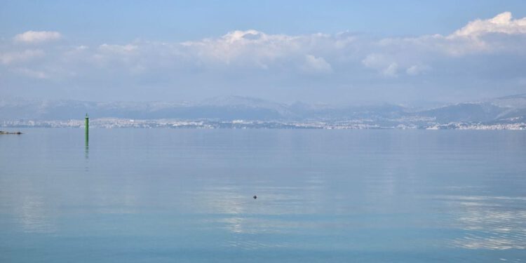 I u razmjerno toplu nedjelju većinom sunčano