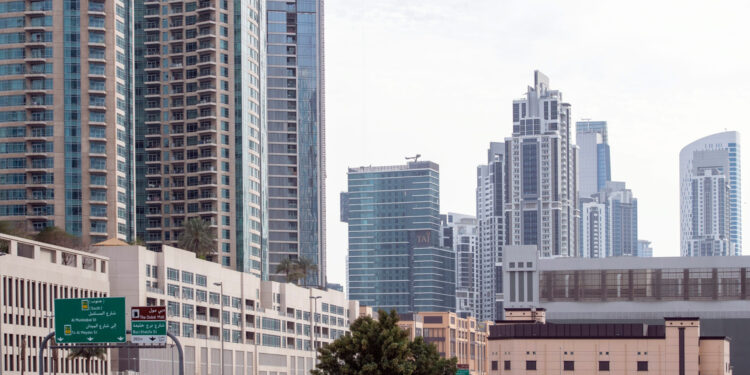 Influenerima u Dubaiju prijete zatvorom: Za objavljivanje kazne idu preko 70 tisuća eura