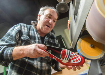 Inženjer Hrvoje dao otkaz i uzeo čekić u ruke: ‘Ne možemo se obraniti od posla’