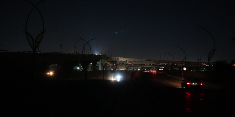 Irak i Kuba pogođeni nestankom struje zbog američkog pritiska i napada na Iran — RT World News