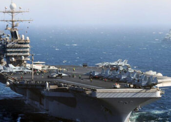 Iran kaže da je pogodio nosač aviona s 4 rakete: SAD tvrdi da su to ‘reciklirane laži’