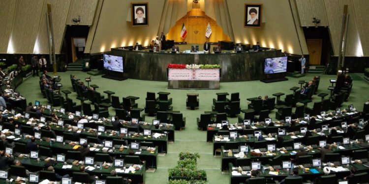 Iran ne žuri proglasiti vođu koji bi bio nova meta: Trump želi odlučivati o toj osobi