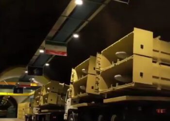 Iran se pohvalio oružjem s kojim napada SAD: Pogledajte tunele pune dronova