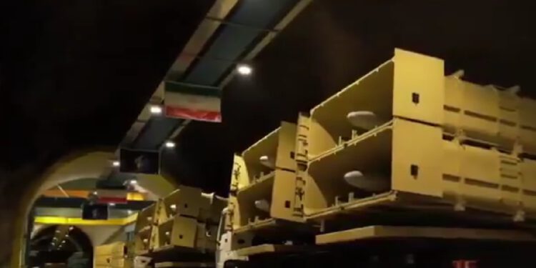 Iran se pohvalio oružjem s kojim napada SAD: Pogledajte tunele pune dronova