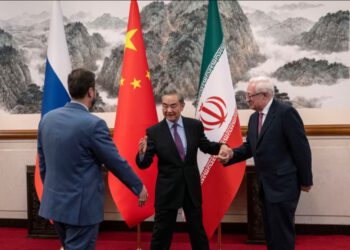 Iran tvrdi da im Kina i Rusija ‘vojno’ pomažu