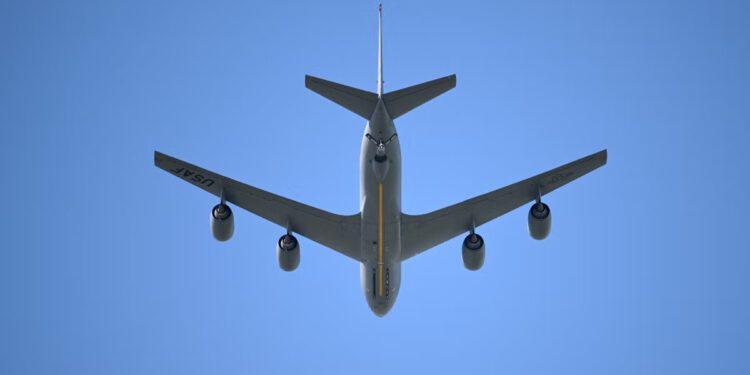 Iranski rat: Ožalošćene obitelji imenuju američke zrakoplovce poginule u zrakoplovnoj nesreći u Iraku