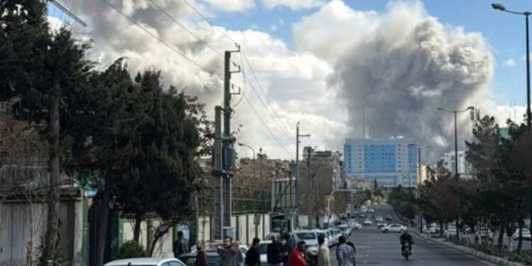 Izrael krenuo u novi val napada, odjekuju stravične eksplozije: Teheran prijeti neviđenom osvetom