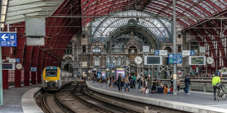 Jezivo stanje u zemlju u srcu Europe: ‘Živimo u sigurnim kućama, mafija nam šalje slike djece’