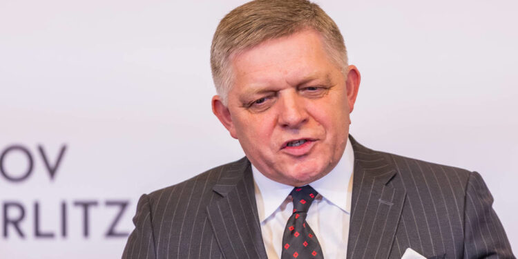 Još jedna zemlja EU spremna uložiti veto na zajam Ukrajini — RT World News