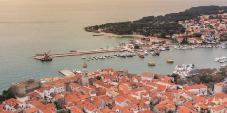 KRK Prijetio ljudima, mahao oštrim predmetom pa priveden!