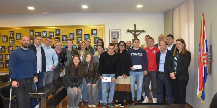 Kaštela nagradila svoje šampione: Evo tko dobiva do 650 eura mjesečno