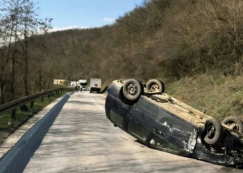 Kod Viteza se sudarili VW Polo i kamion kojim je upravljao vozač iz Posušja, dvije osobe ozlijeđene