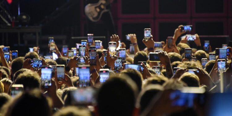 Konačno bi se moglo ukinuti plaćanje mobilne usluge koje se čeka već desetljećima
