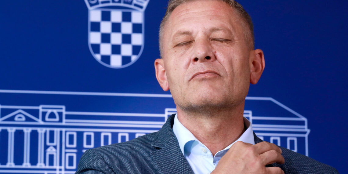 Krešo Beljak napušta Sabor: Odlazi iz politike u privatni sektor za manju plaću