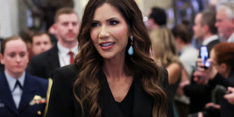 Kristi Noem prvi put nakon porasta imigracije u Minnesoti suočava se s kritikama Senata: ažuriranja uživo