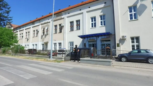 Lažna diploma godinama prolazila, zaposlenica suda u Travniku optužena za krivotvorenje i prijevaru