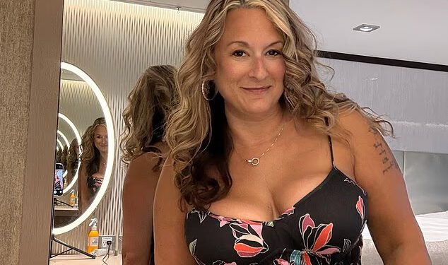 Liječnik prekida šutnju nakon što je majka TikTok zvijezde ostala bez mozga u 47. godini nakon komplikacija zatezanja trbuha