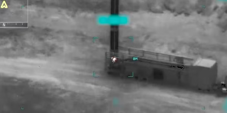 Ljutnja zbog videa Bijele kuće o ratu u Iranu izrezana zajedno s isječkom Call of Duty: ‘Rat nije igra’