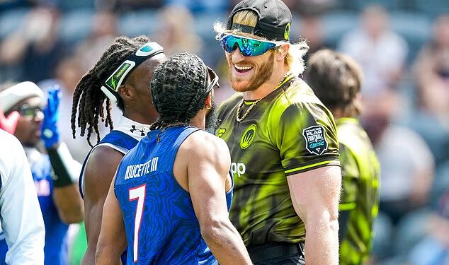 Logan Paul osudio je zbog nepoštivanja Toma Bradyja i ruganja momčadi SAD-a na nogometnoj utakmici