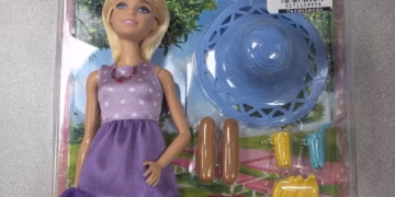 Mama iz Missourija užasnuta nakon pronalaska fentanila u pakiranju lutke Barbie: ‘To je zastrašujuće’