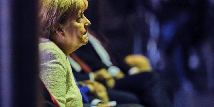 Merkel pozvala Europu na dijalog s Putinom i na demonstraciju veće neovisnosti