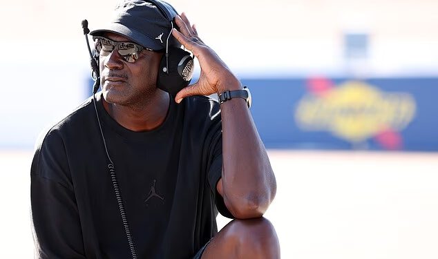 Michael Jordan objašnjava zašto se povukao iz NBA centra i prihvatio NASCAR