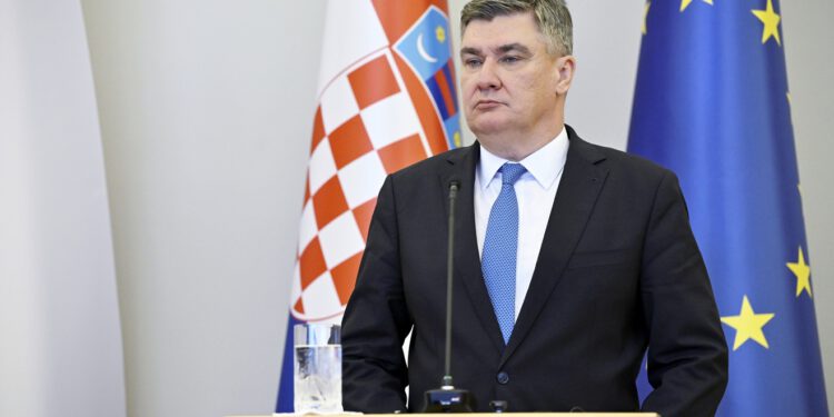 Milanović moli Hrvate: ‘Slušajte upute, pomažite svima koji su u nevolji’