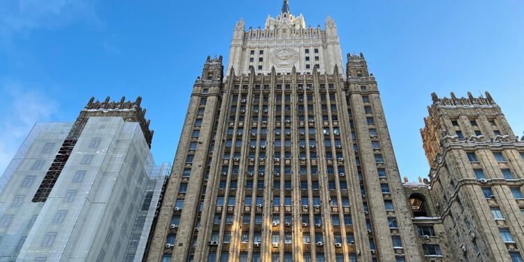 Moskva osuđuje američko-izraelske napade na Iran — RT Rusija i bivši Sovjetski Savez