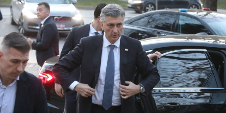 Mračna pozadina sukoba Milanovića i Anušića: U Plenkovićevu taboru razmatraju radikalan potez