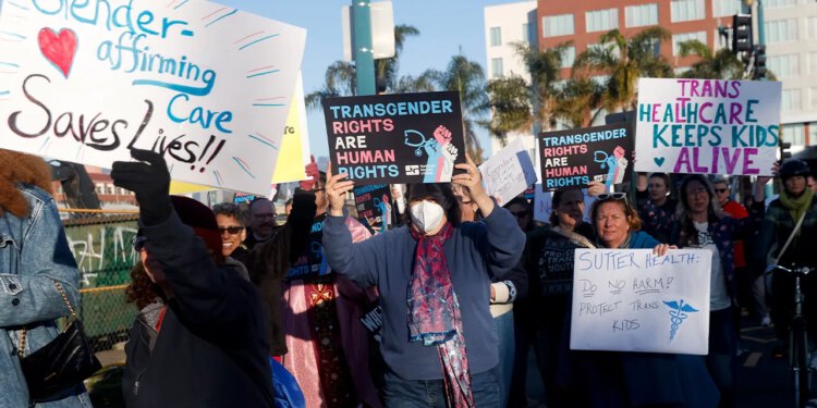 NASEM optužen za guranje DEI-a i pitanja transrodnih osoba sredstvima poreznih obveznika