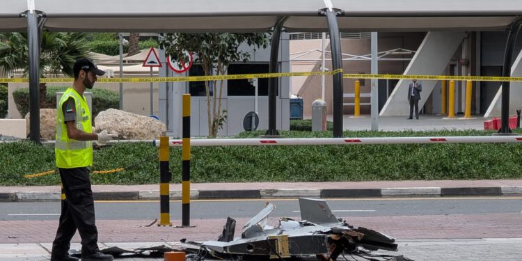 “Nagla provjera stvarnosti” iranskog rata tjera Britance da bježe iz Dubaija zbog “sigurnosti” Londona