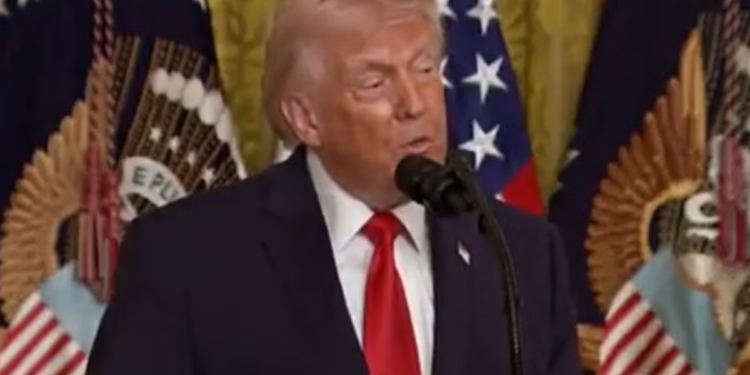 Najnoviji iransko-američki rat: Trump kaže da se sukob ‘brzo kreće’ dok Teheran prijeti da će ‘zapaliti’ energetska mjesta u regiji