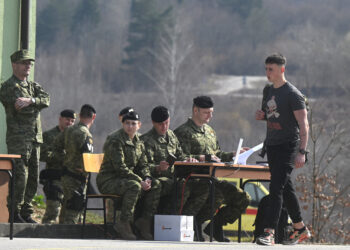 Neke Hrvate čeka kazneno gonjenje i gubitak državljanstva ako odluče služiti vojni rok