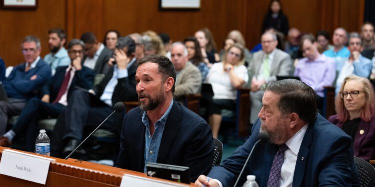 Noah Wyle kaže da ‘The Pitt’ pokazuje da se američka TV i filmska produkcija može oživjeti