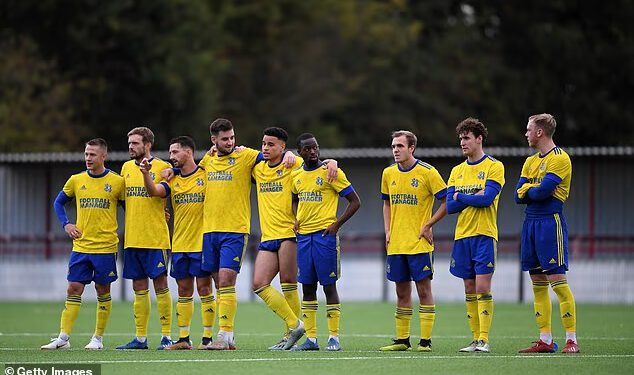 Nogometna momčad YouTubea Hashtag United zahtijeva da bude IZBAČENA iz izvanligaške razine – čak i ako završe iznad zone ispadanja!