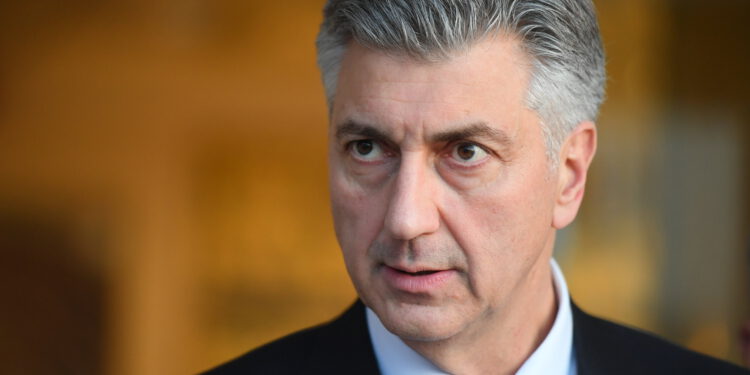 Objavljen Crodemoskop: Zbog ovih podataka Plenkoviću će se zacrniti pred očima