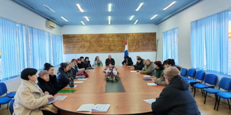 Paketi pomoći stigli u ruke onih kojima je najpotrebnije: Sinj pokazuje kako se brine za svoje građane