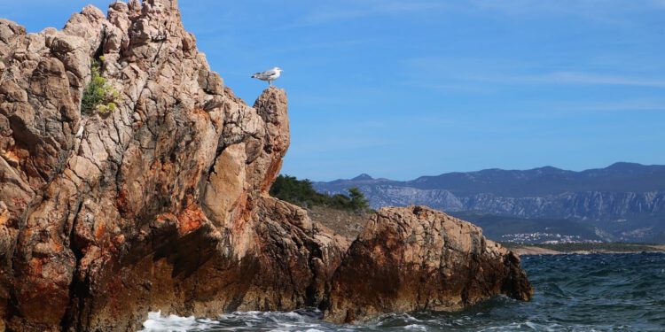 Petak nestabilan ali manje vjetrovit, na Jadranu pretežno sunčano