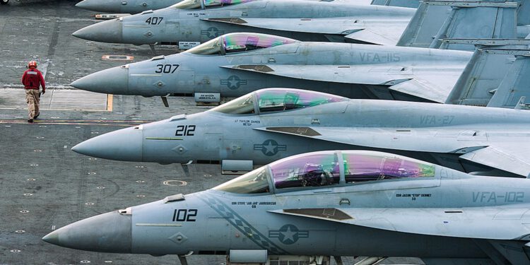 Pete Hegseth kaže da SAD eskalira iransku kampanju dodatnim snagama