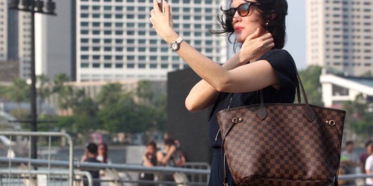 Petina roditelja ovisna o društvenim mrežama: Djeci brane, a sami imaju većih problema