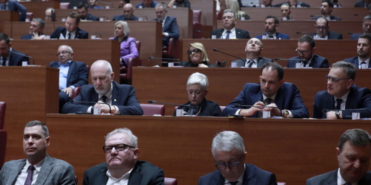 Plenković je dobio još jednu ruku u Saboru: Još jedan zastupnik podržava HDZ