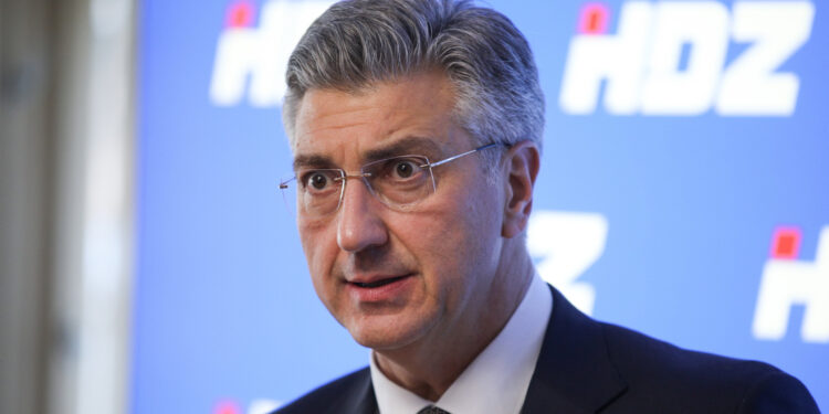 Plenković o naoružavanju Srbiju: ‘Obavijestit ćemo NATO, takvo se oružje dosad nije pojavilo u Europi’