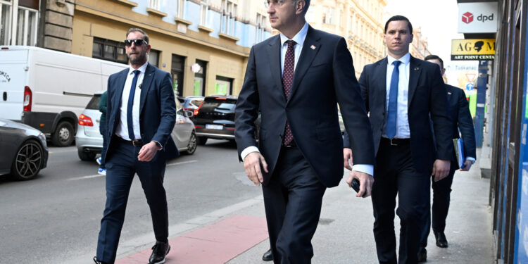 Plenković planira poentirati na najvećoj SDP-ovoj slabosti: Zbog toga partija već diže paniku