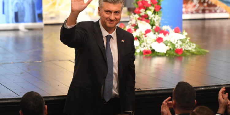 Plenković zagrmio u Parizu: ‘Mi to radimo, to je naš strateški izbor’