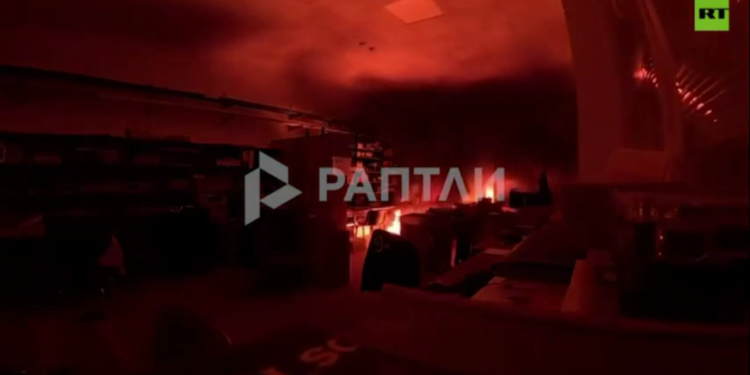 Postrojenje za proizvodnju oružja povezano s Izraelom zapaljeno u EU (VIDEO) — RT World News