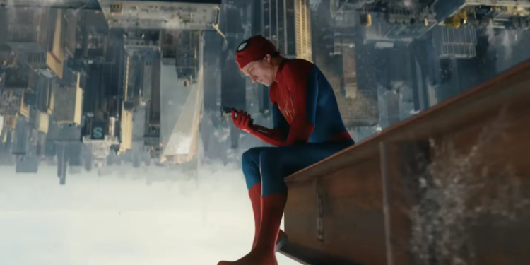 Potpuno novi dnevni trailer uključuje brojne Marvelove likove i kratki uvid u Sadie Sink