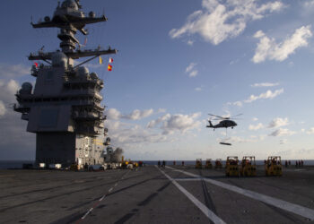 Požar na američkom nosaču aviona koji sudjeluje u napadima na Iran